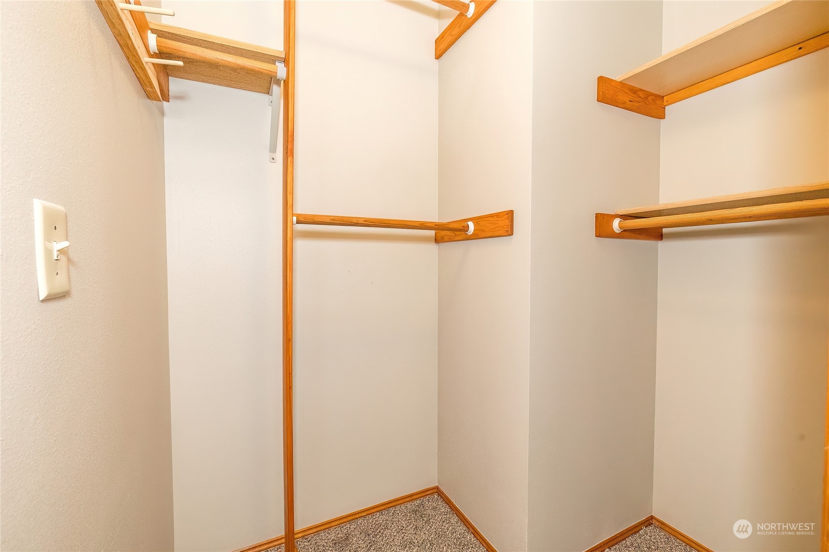 7306 East Collins Road Port Orchard, WA 98366 - Photo 29 of 38 Gallery Image 29