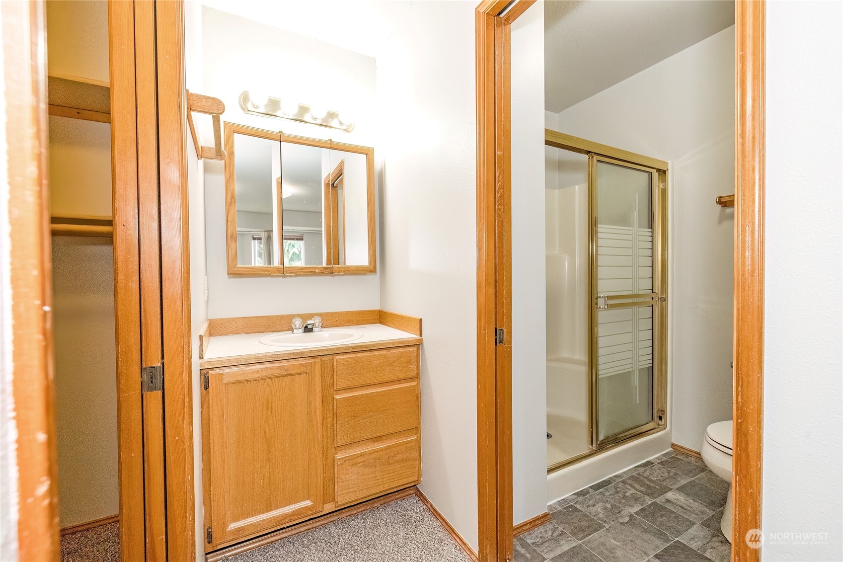 7306 East Collins Road Port Orchard, WA 98366 - Photo 30 of 38 Gallery Image 30