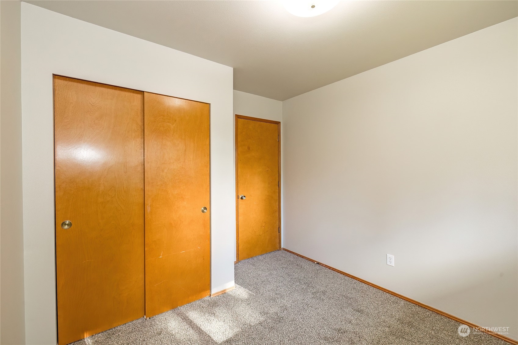 7306 East Collins Road Port Orchard, WA 98366 - Photo 34 of 38 Gallery Image 34