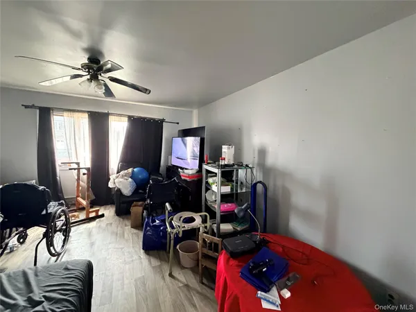 $579,000 | 506 48th Street, Amityville, NY 11701