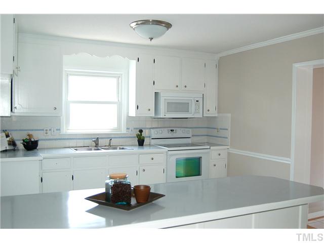2619 Freemont Road Durham, NC 27705 - Photo 6 of 12 Gallery Image 6
