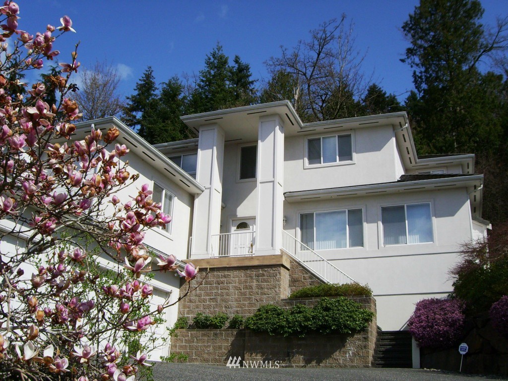 10320 Northeast 153rd Street Bothell, WA 98011 - Photo 1 of 11 Gallery Image 1