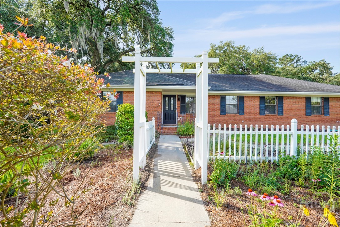 145 Cardinal Road Savannah, GA 31406 - Photo 1 of 50 Gallery Image 1