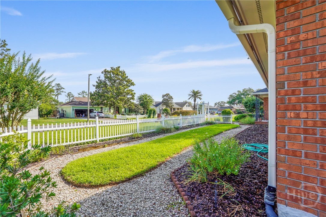 145 Cardinal Road Savannah, GA 31406 - Photo 4 of 50 Gallery Image 4
