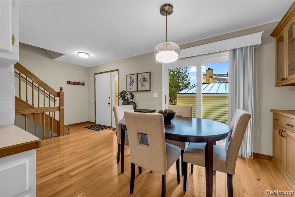 745 Oak Brook Ridge Drive Rochester Hills, MI 48307 - Photo 7 of 34