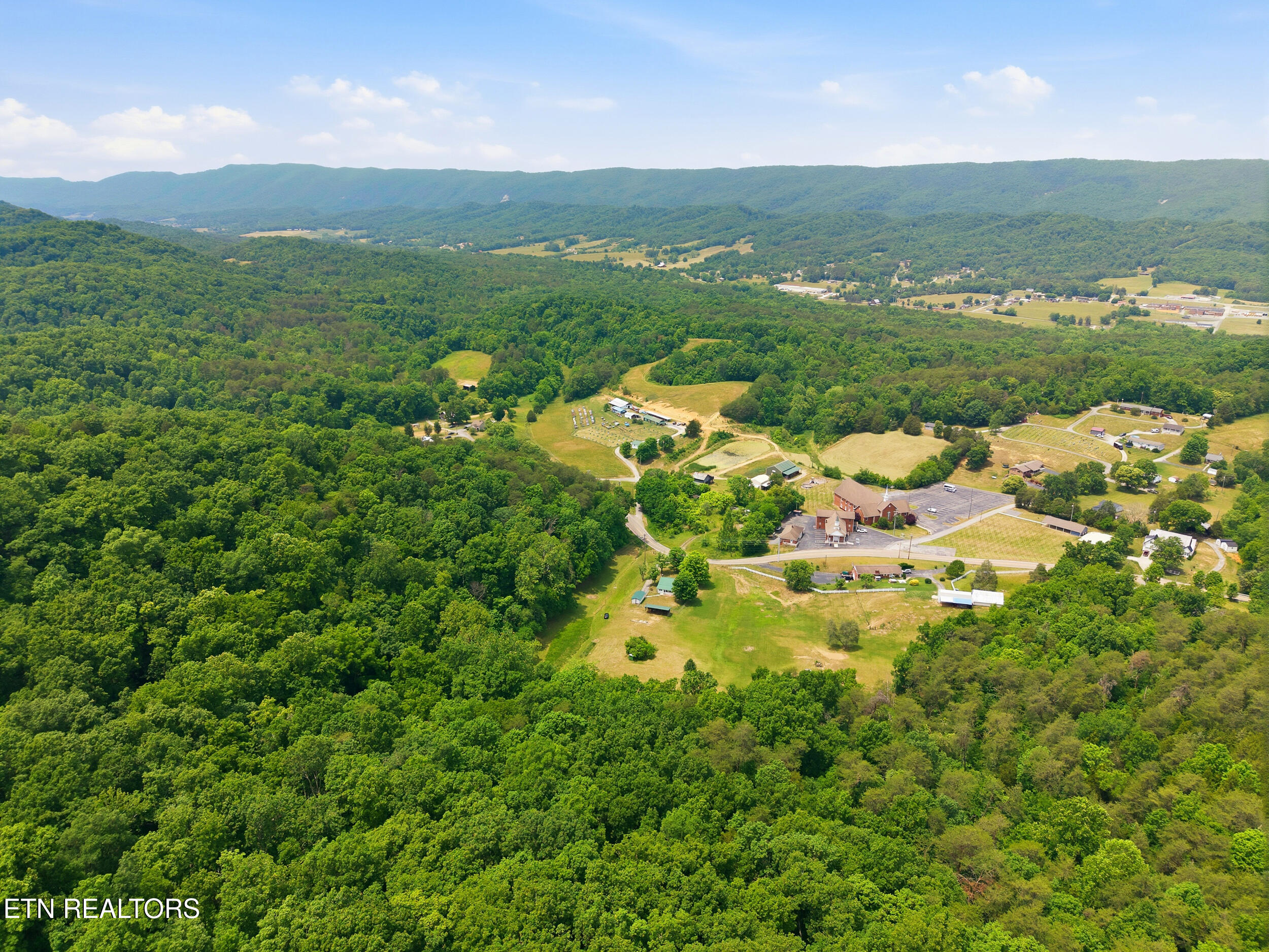 979 Highway 92 Rutledge, TN 37861 - Photo 11 of 36 18_979_tn-92_0018