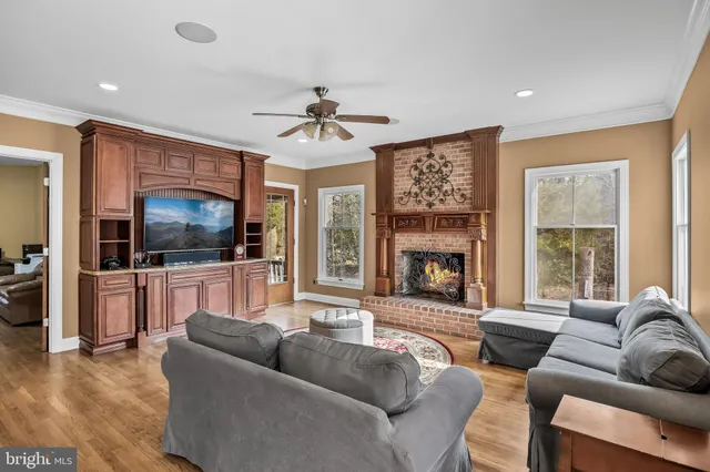 $1,399,000 | 3 South Lakeside Drive West, Medford, NJ 08055