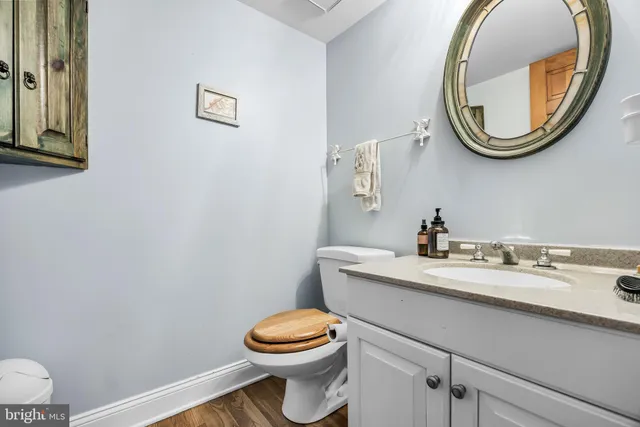 $1,399,000 | 3 South Lakeside Drive West, Medford, NJ 08055