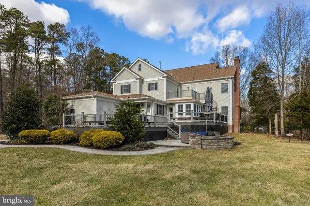 $1,399,000 | 3 South Lakeside Drive West, Medford, NJ 08055