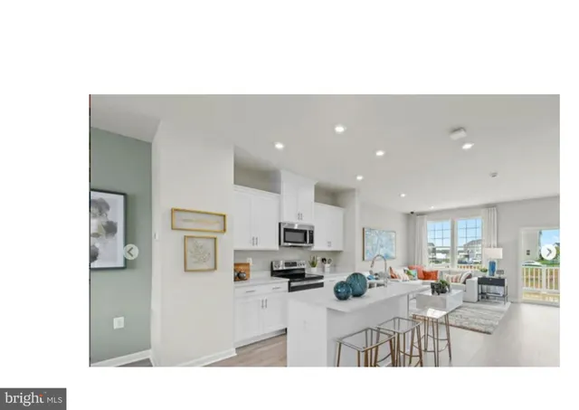 $2,375 | 10 Coolidge Avenue, Ranson, WV 25438