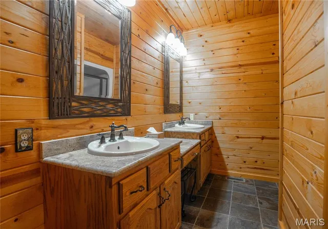 $1,750,000 | 15877 Highway M Bloomfield Mo 63825, Bloomfield, MO 63825