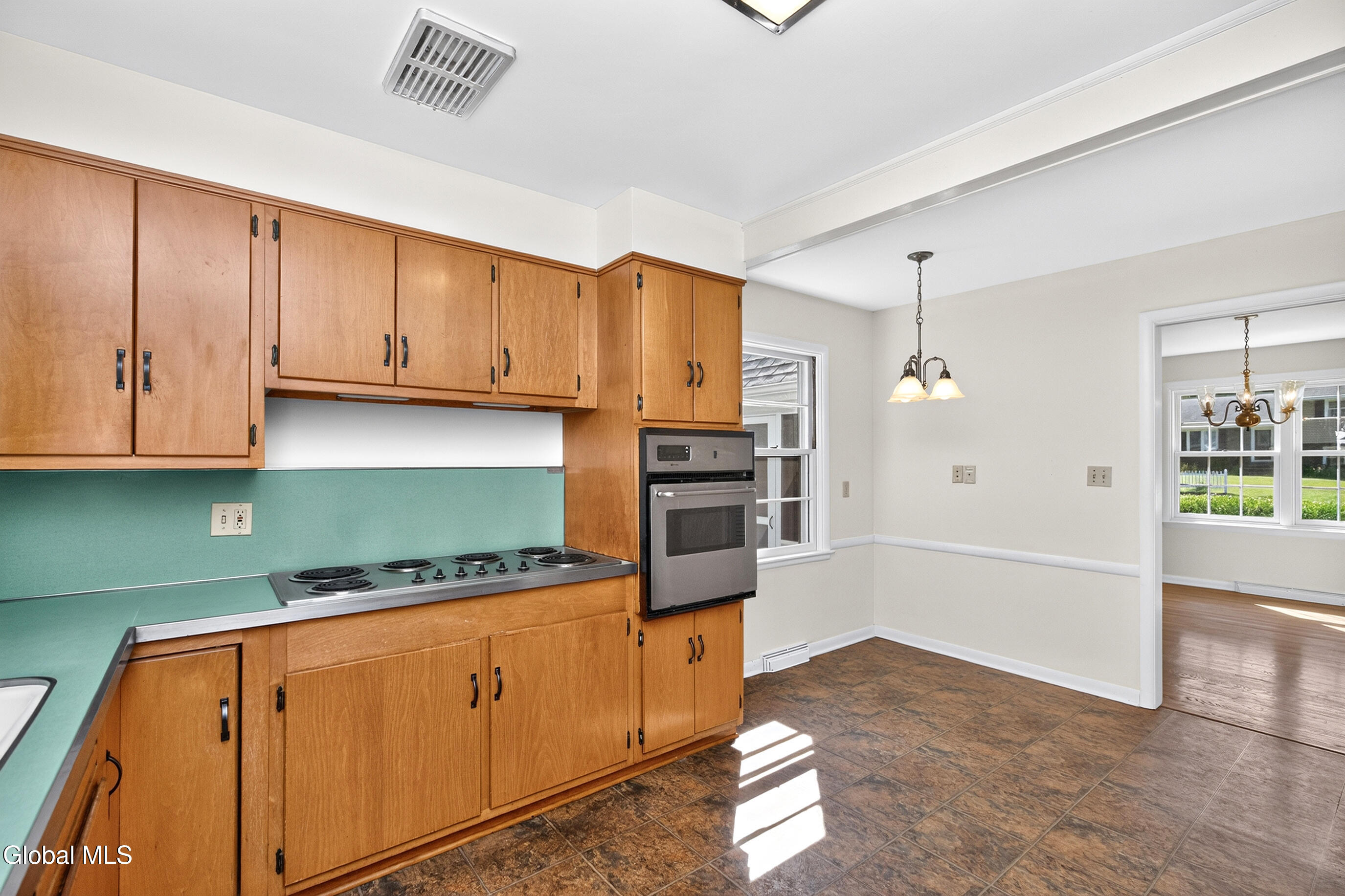 30 Clarkson Road Bethlehem, NY 12054 - Photo 23 of 60 033-30-Clarkson-Road-Delmar-NY-12054