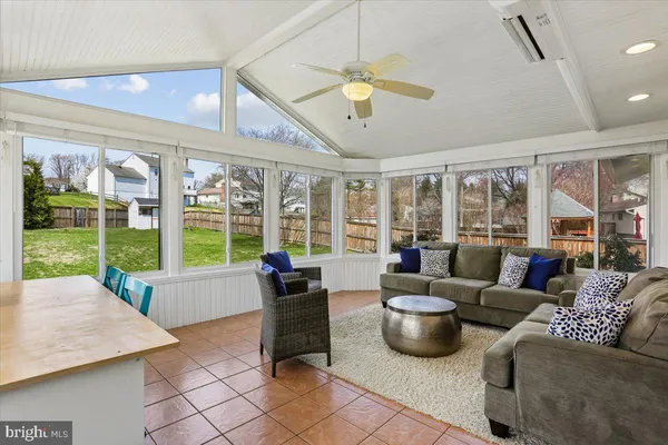 $550,000 | 24328 Flamingo Terrace, Gaithersburg, MD 20882