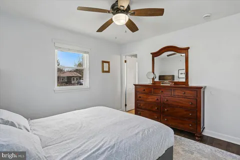 $550,000 | 24328 Flamingo Terrace, Gaithersburg, MD 20882