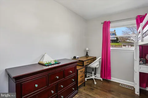 $550,000 | 24328 Flamingo Terrace, Gaithersburg, MD 20882