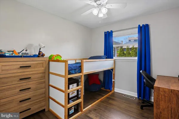 $550,000 | 24328 Flamingo Terrace, Gaithersburg, MD 20882