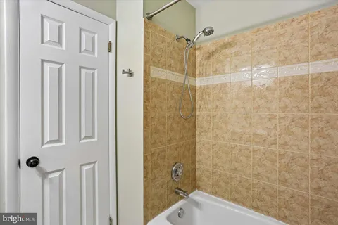 $550,000 | 24328 Flamingo Terrace, Gaithersburg, MD 20882