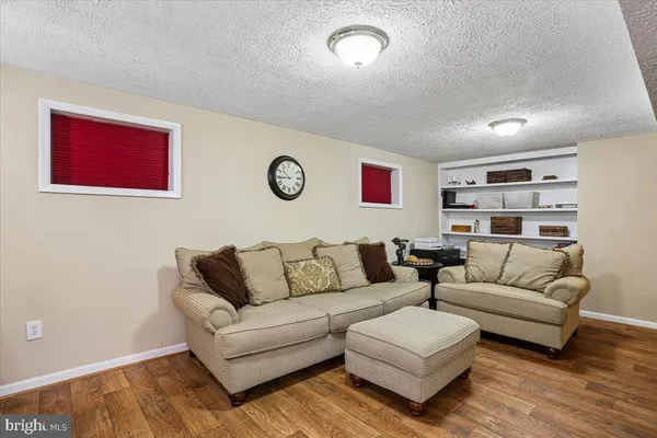 $550,000 | 24328 Flamingo Terrace, Gaithersburg, MD 20882