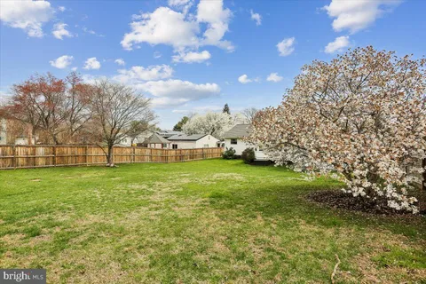 $550,000 | 24328 Flamingo Terrace, Gaithersburg, MD 20882