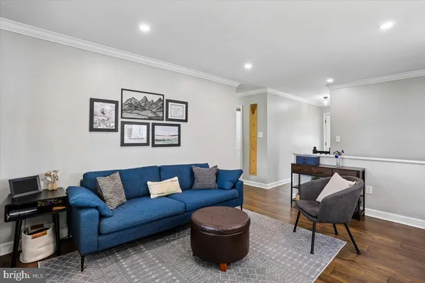 $550,000 | 24328 Flamingo Terrace, Gaithersburg, MD 20882