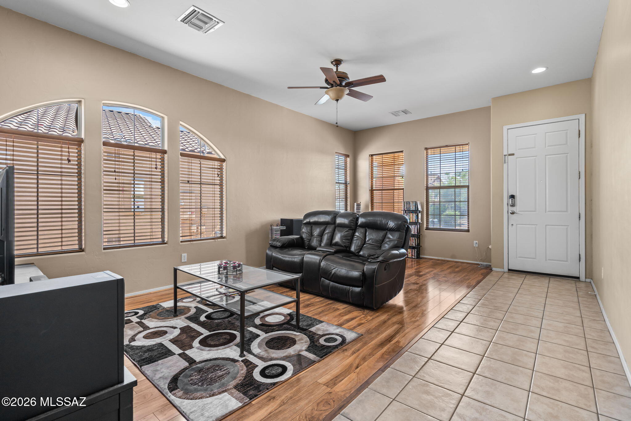 12904 Bloomington Loop Tucson, AZ 85755 - Photo 3 of 37