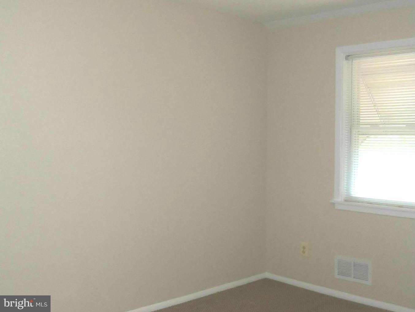 6211 Marlora Road Baltimore, MD 21239 - Photo 10 of 16 Bedroom