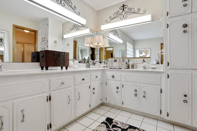 10237 Longview Drive West Foley, AL 36535 - Photo 13 of 28 Master Bathroom
