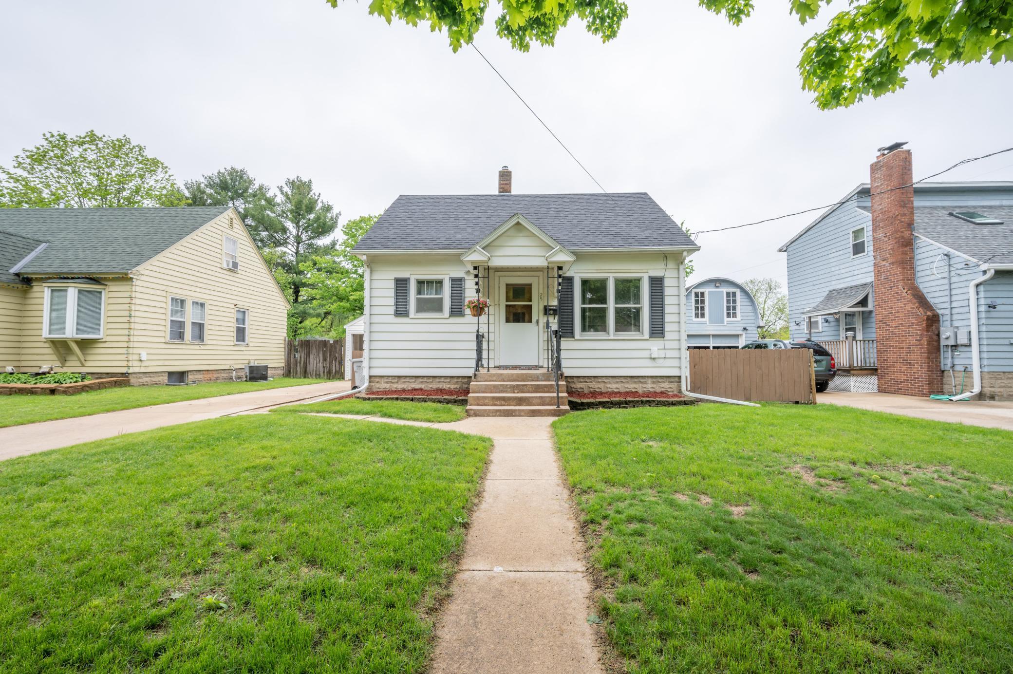 25 13th Avenue Northeast Rochester, MN 55906 - Photo 1 of 1