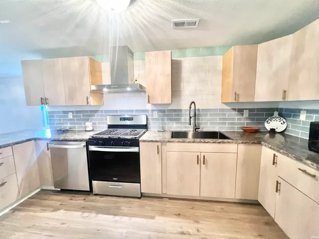 $180,000 | 203 Beal Street, Logansport, IN 46947