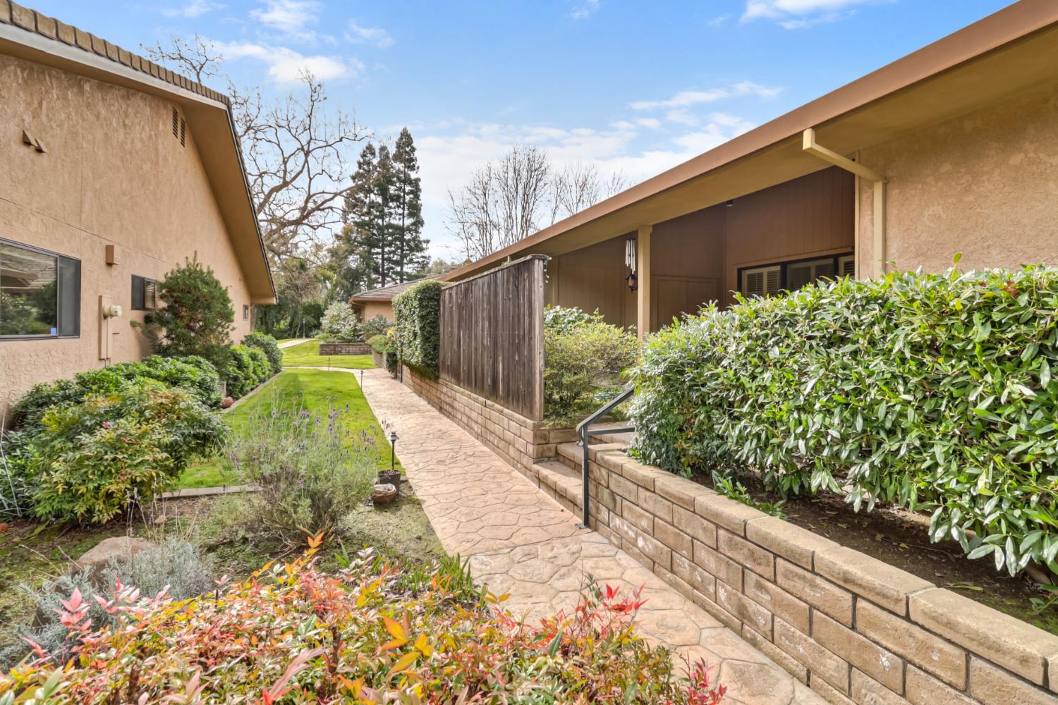 2812 Lacy Lane Sacramento, CA 95821 - Photo 26 of 76