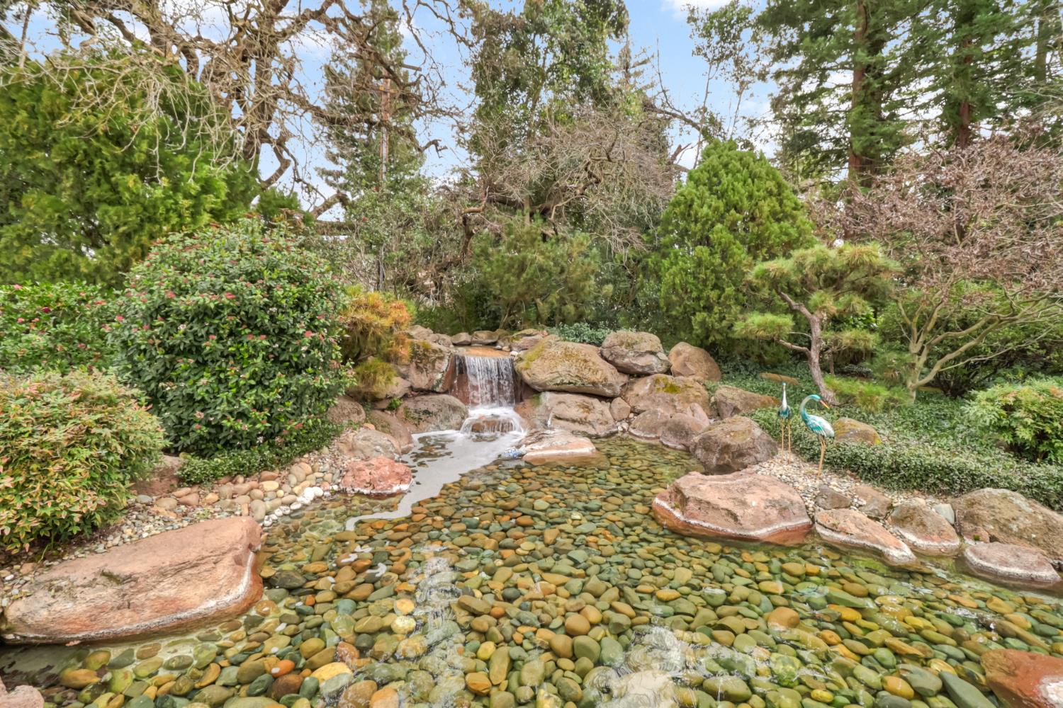 2812 Lacy Lane Sacramento, CA 95821 - Photo 28 of 76 Serene waterfall in common area