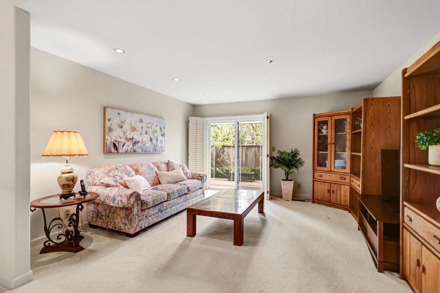 2812 Lacy Lane Sacramento, CA 95821 - Photo 47 of 76