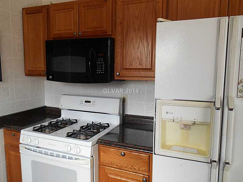 4012 Maple Hill Road Las Vegas, NV 89115 - Photo 1 of 25 Kitchen.