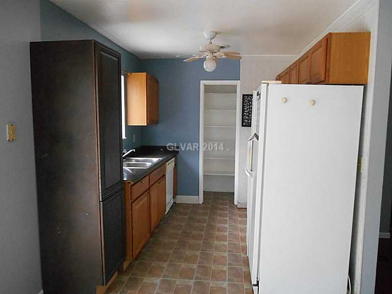 4012 Maple Hill Road Las Vegas, NV 89115 - Photo 3 of 25 Kitchen.