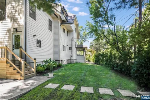 $1,899,000 | 69 Christopher Street, Montclair, NJ 07042