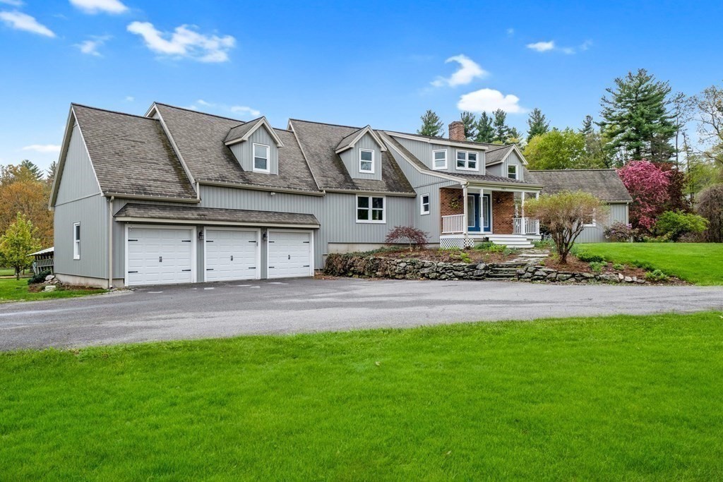 382 Chicopee Row Groton, MA 01450 - Photo 3 of 42