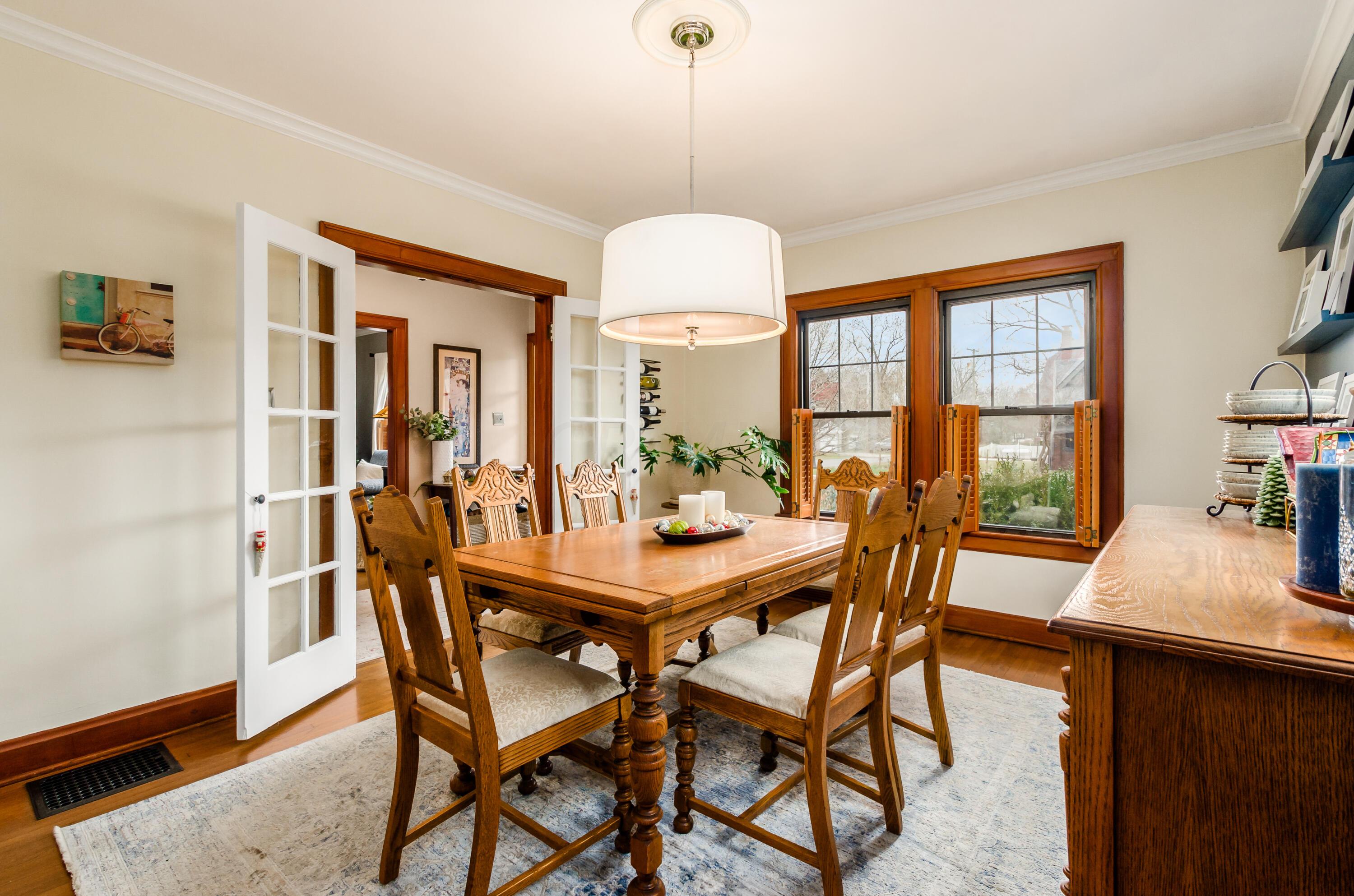 104 Fallis Road Columbus, OH 43214 - Photo 8 of 42 Dining Room
