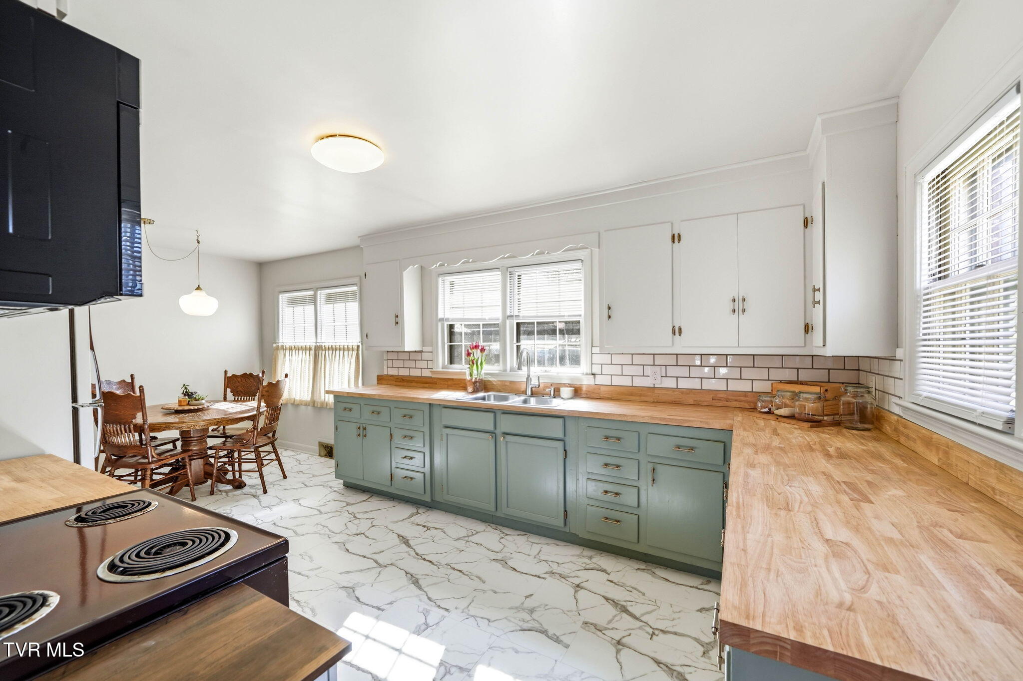 213 Manville Road Gate City, VA 24251 - Photo 21 of 47 6-web-or-mls-213 Manville Rd-14