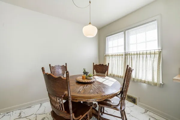 $199,900 | 213 Manville Road, Gate City, VA 24251