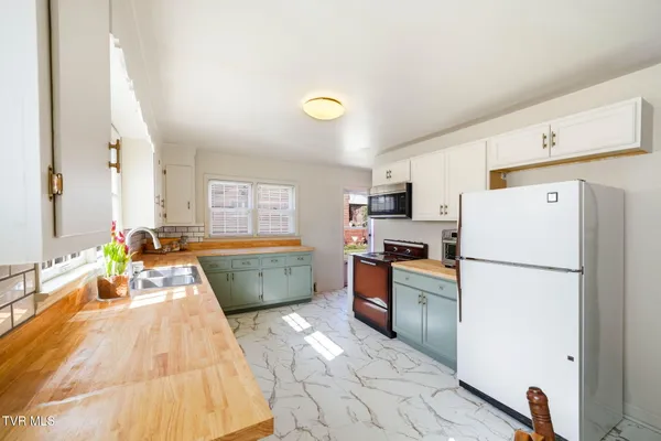 $199,900 | 213 Manville Road, Gate City, VA 24251