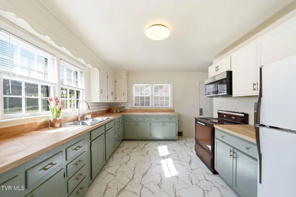 $199,900 | 213 Manville Road, Gate City, VA 24251