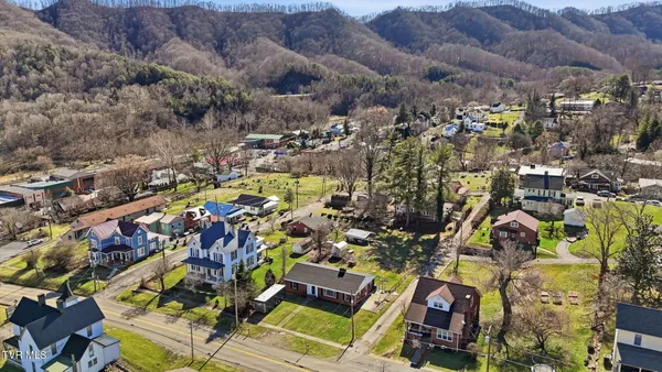 $199,900 | 213 Manville Road, Gate City, VA 24251