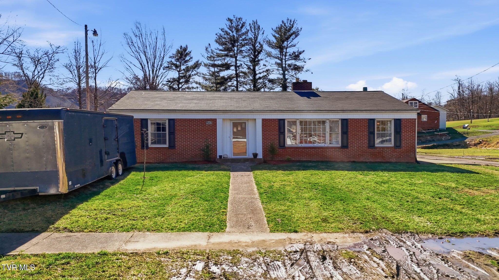 213 Manville Road Gate City, VA 24251 - Photo 6 of 47 23-web-or-mls-213 Manville Rd-3