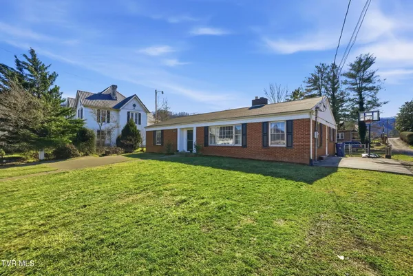 $199,900 | 213 Manville Road, Gate City, VA 24251