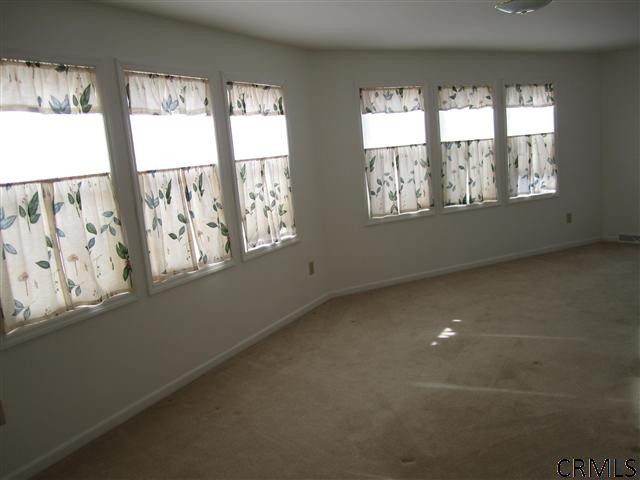 552 South Albany Road Bethlehem, NY 12158 - Photo 5 of 11 Photo 5