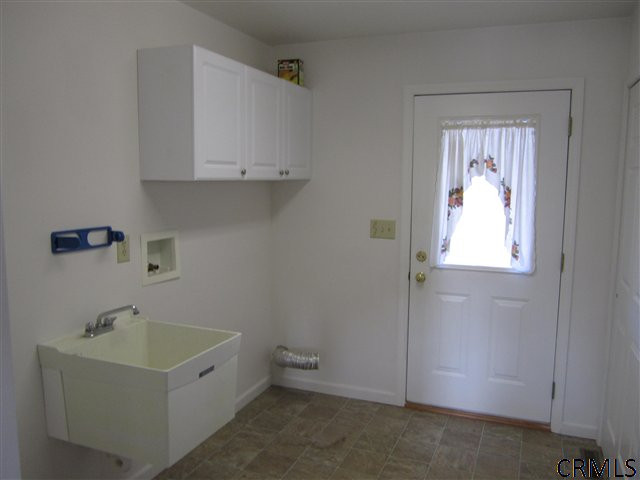 552 South Albany Road Bethlehem, NY 12158 - Photo 9 of 11 Photo 9