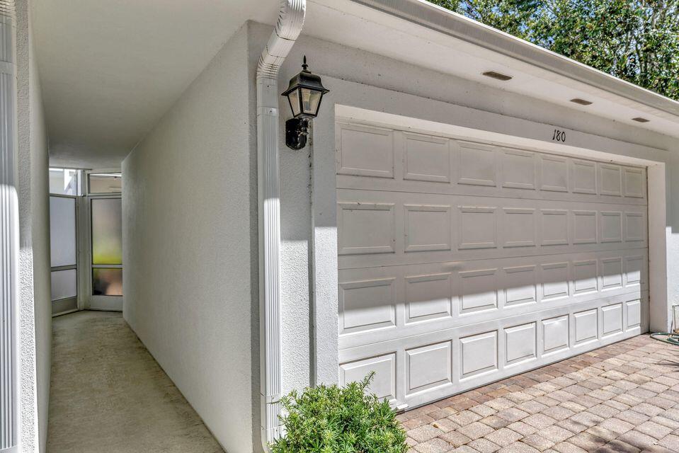 180 Freeport Drive Jupiter, FL 33458 - Photo 48 of 58 20220808160335519334000000-o