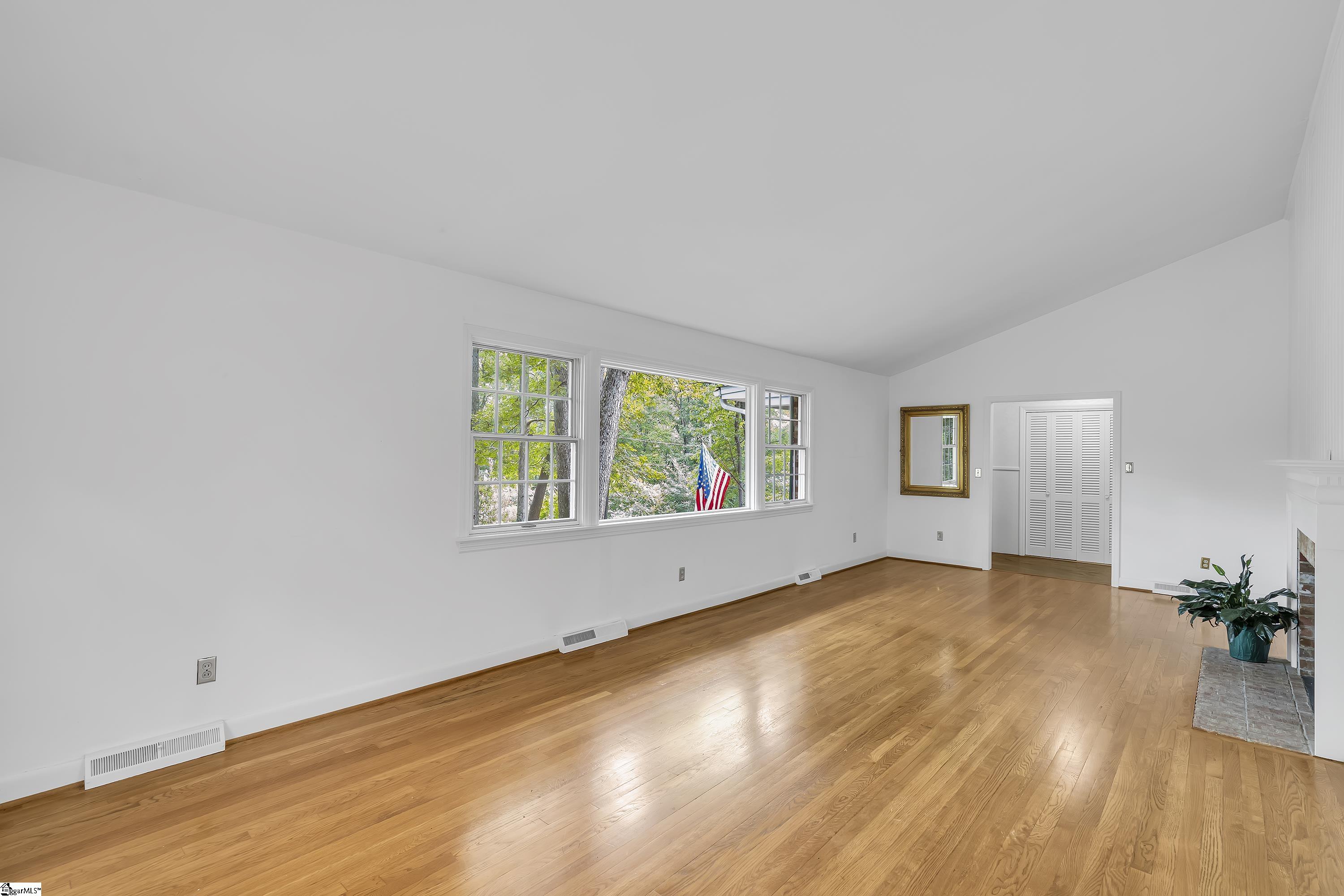 8 Rockmont Road Greenville, SC 29615 - Photo 22 of 34 Gallery Image 22