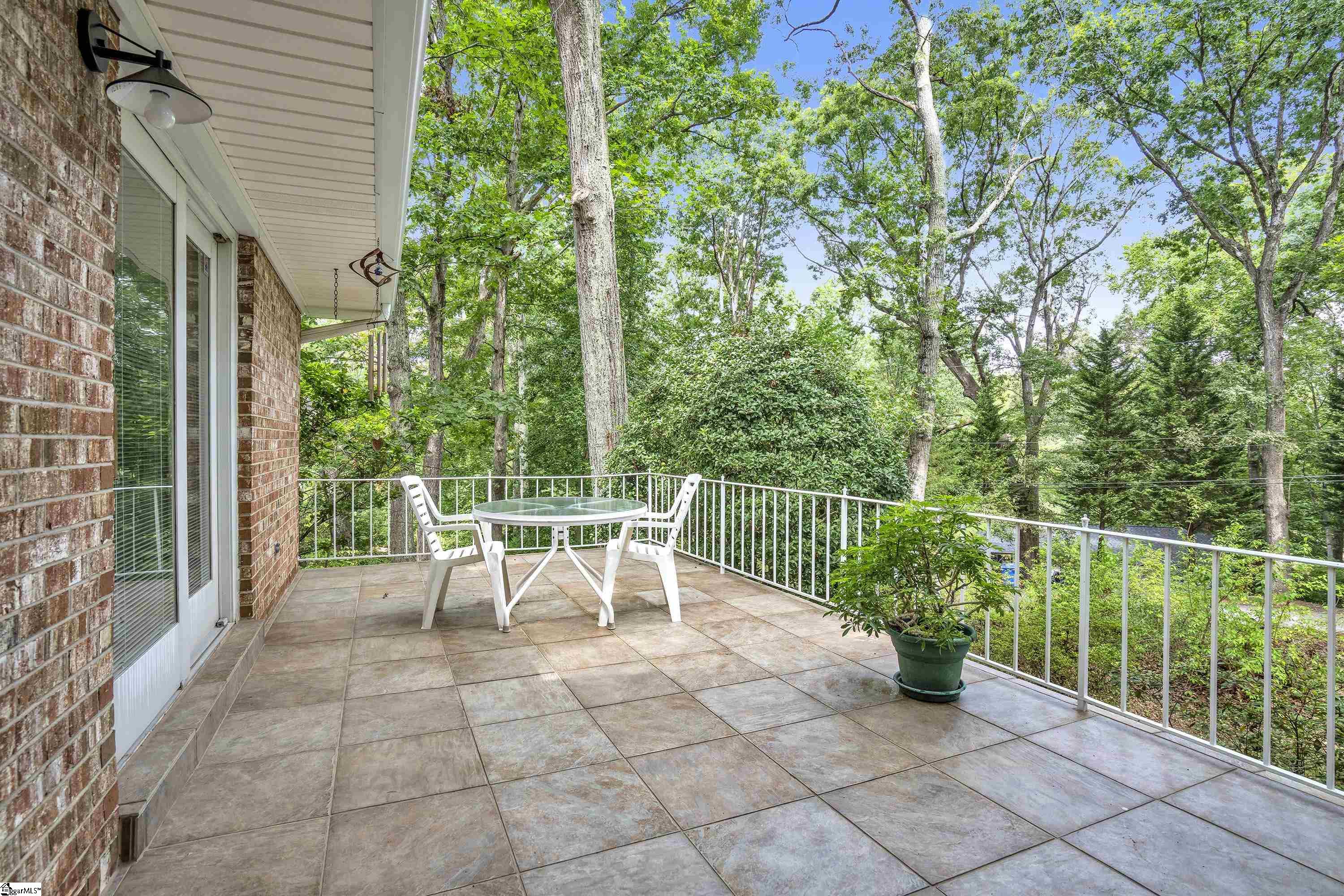 8 Rockmont Road Greenville, SC 29615 - Photo 10 of 34 Gallery Image 10