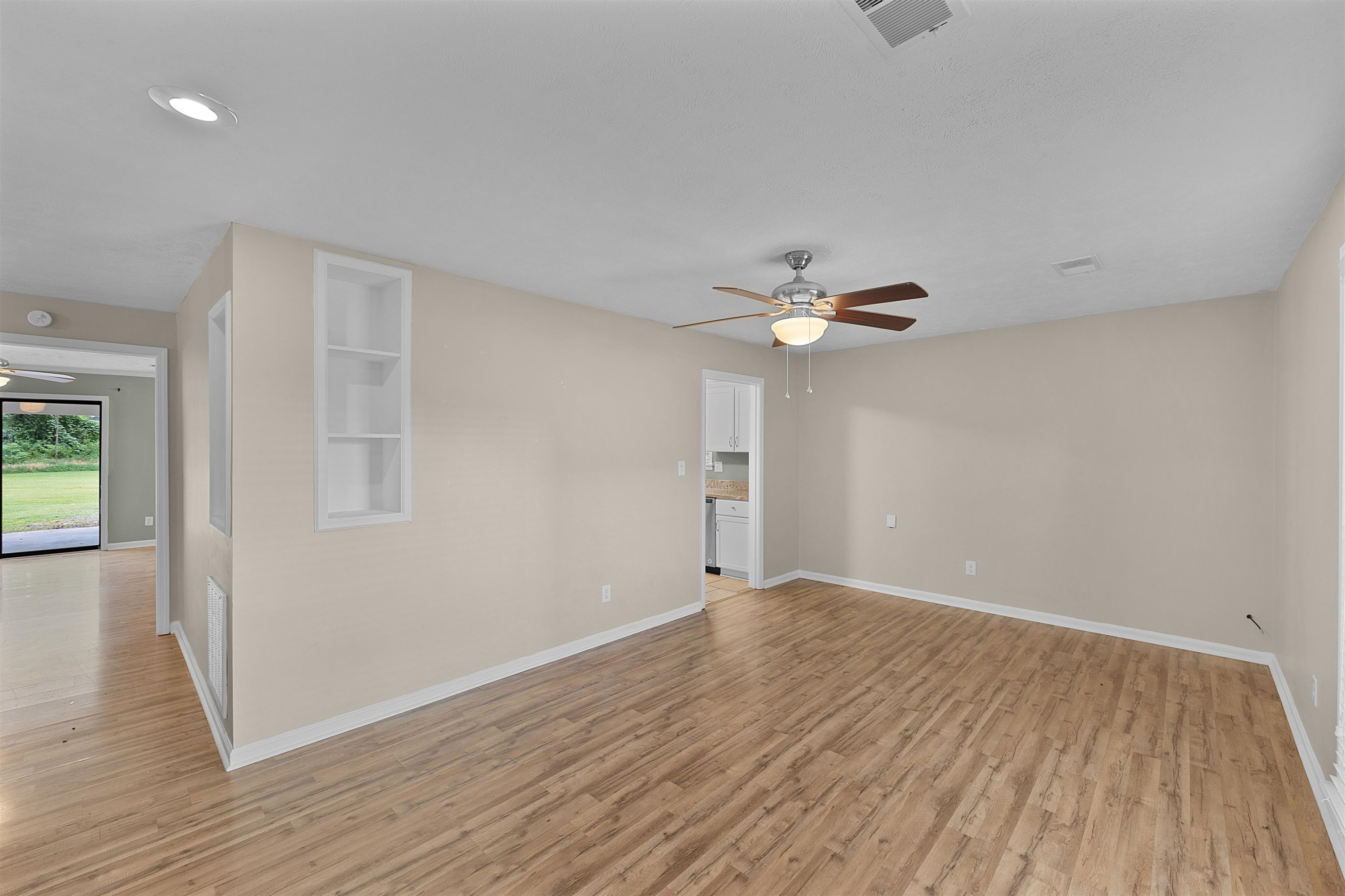 354 Wallace Road Jackson, TN 38305 - Photo 3 of 26 Photo 3